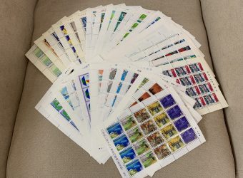 切手シートを沢山お買取りいたしました。